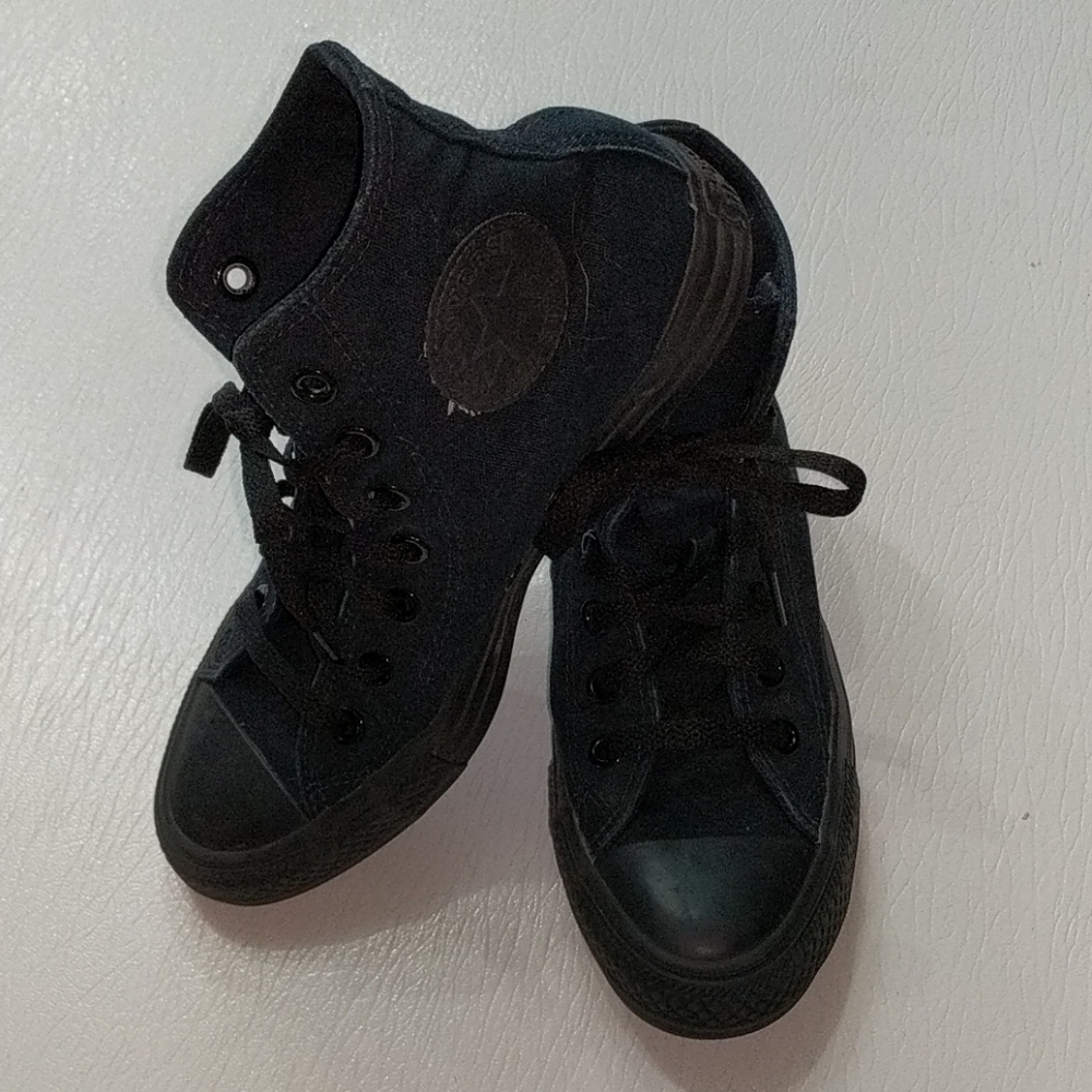 Converse Chuck Taylor All Star High Top Sneakers